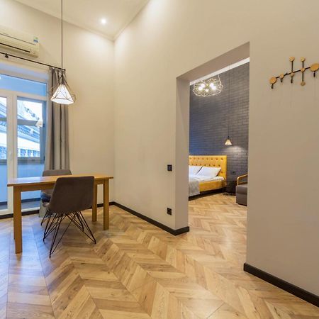 Idea Design Apart-Hotel Prorizna Kiew Exterior foto